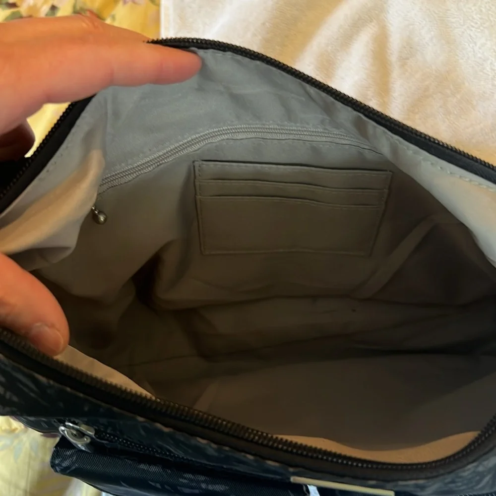 Baggallini bag - Picture 3 of 7